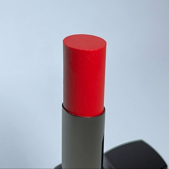 Laura Mercier Lip Parfait Creamy Colourbalm Shade Sweet Gauva - Picture 5 of 7